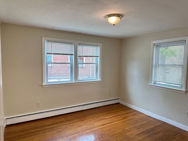 49 Laighton St 4, Lynn, MA 01902