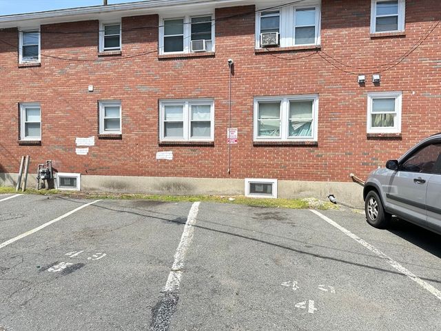 49 Laighton St 4, Lynn, MA 01902