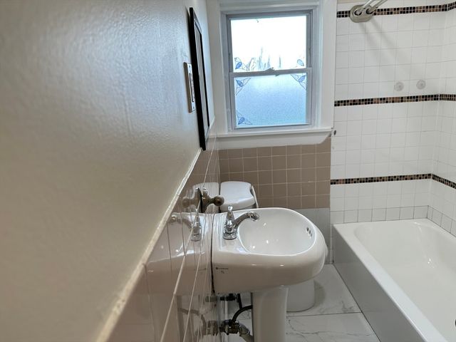 49 Laighton St 4, Lynn, MA 01902