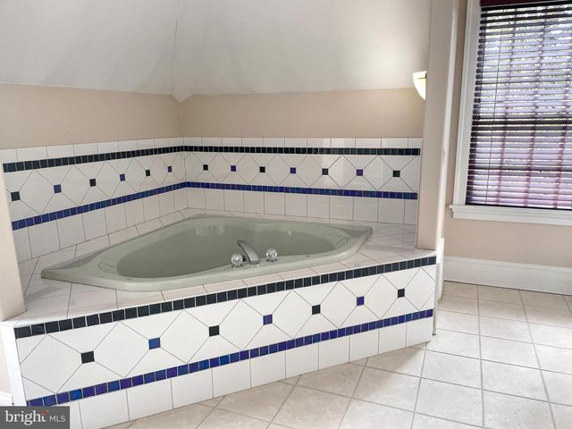 7810 RUXWOOD RD, Ruxton, MD 21204