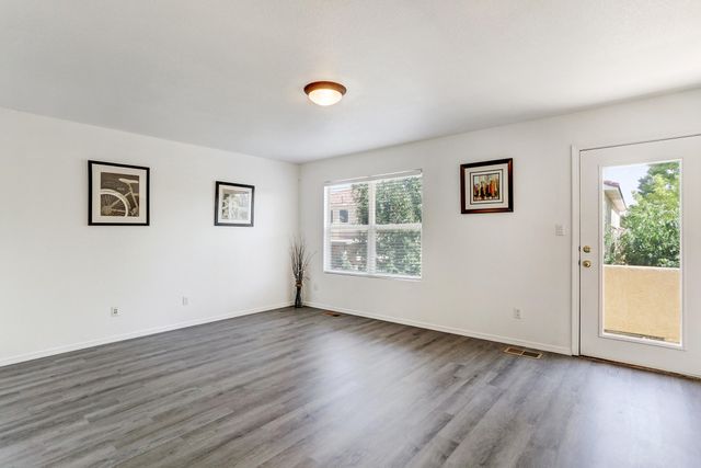 7312 Desert Eagle Road NE, Albuquerque, NM 87113