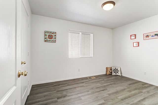 7312 Desert Eagle Road NE, Albuquerque, NM 87113