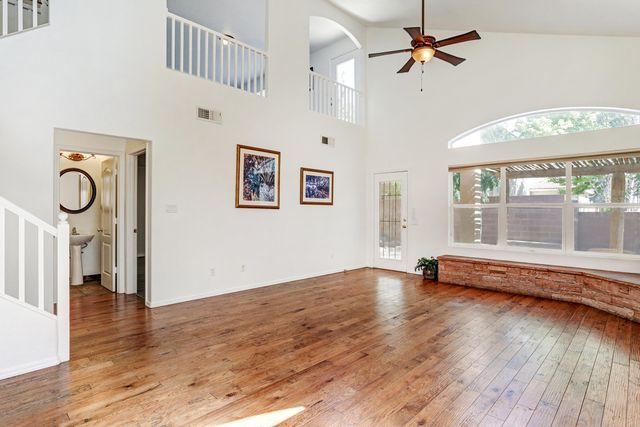 7312 Desert Eagle Road NE, Albuquerque, NM 87113