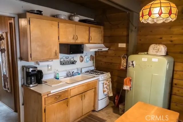 33474 Angeles Drive, Green Valley Lake, CA 92341