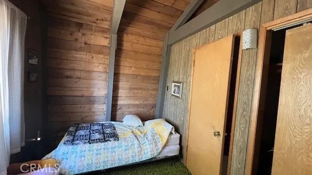 33474 Angeles Drive, Green Valley Lake, CA 92341