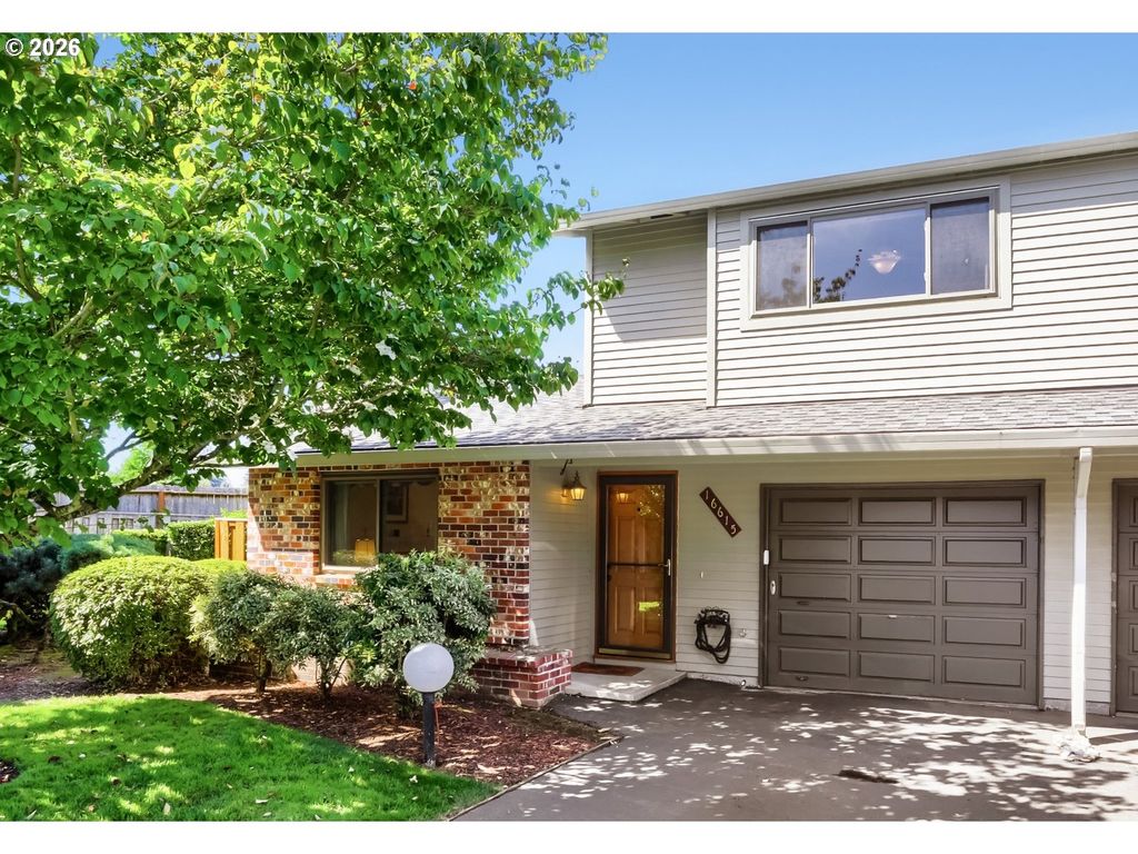 16615 Ne HALSEY St, Portland, OR 97230