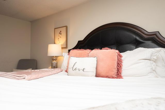 407 Denison Avenue, Columbus, OH 43230