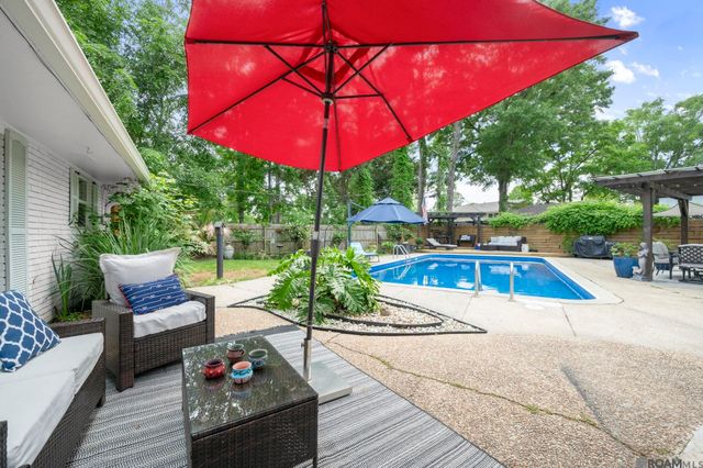 1300 Wellington Dr, Baton Rouge, LA 70815