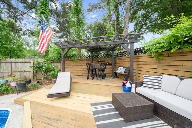 1300 Wellington Dr, Baton Rouge, LA 70815