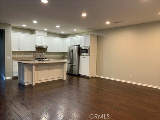 79 CITY STROLL, Irvine, CA 92620