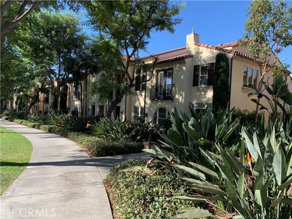 79 CITY STROLL, Irvine, CA 92620