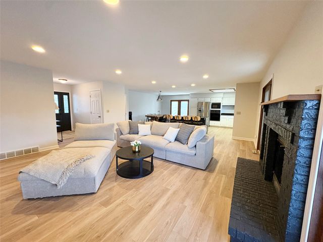4883 Panorama Drive, Panora, IA 50216