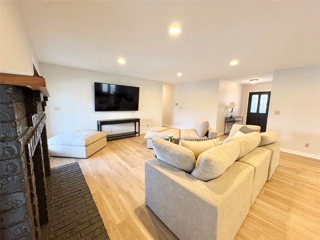 4883 Panorama Drive, Panora, IA 50216