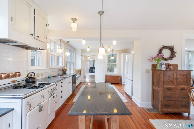 397 Moose Hill Road, Guilford, CT 06437