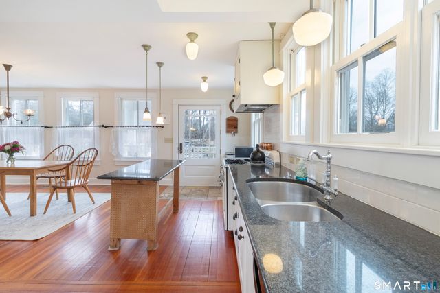 397 Moose Hill Road, Guilford, CT 06437