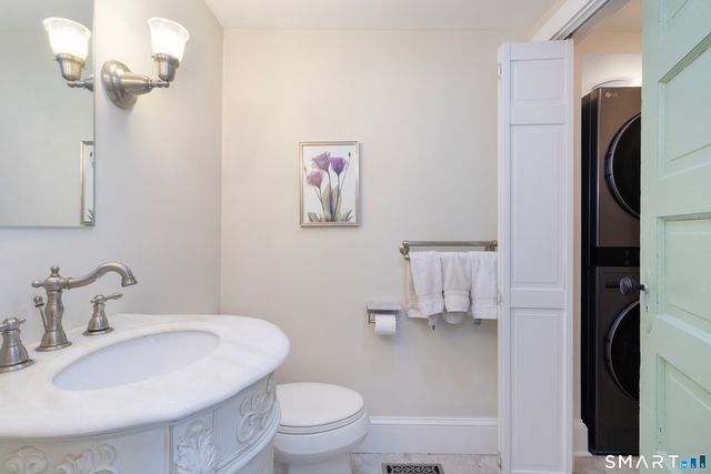 397 Moose Hill Road, Guilford, CT 06437