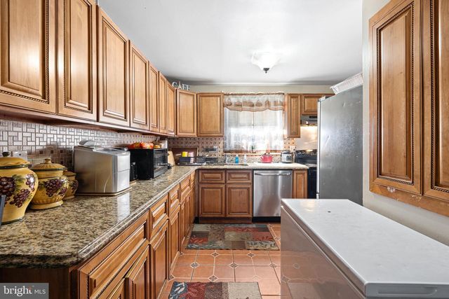 228 BARTLETT AVE, Sharon Hill, PA 19079