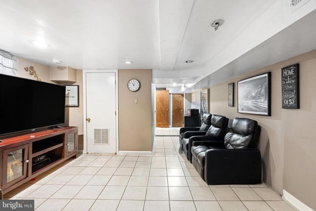 228 BARTLETT AVE, Sharon Hill, PA 19079