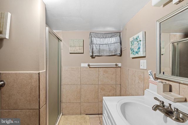 228 BARTLETT AVE, Sharon Hill, PA 19079