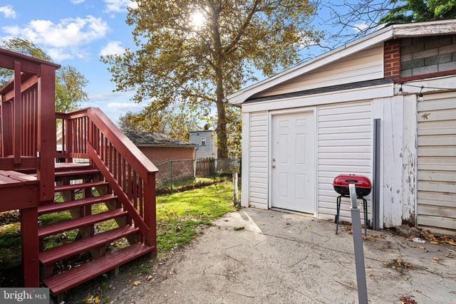 228 BARTLETT AVE, Sharon Hill, PA 19079