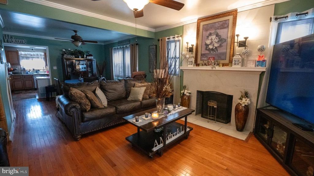 228 BARTLETT AVE, Sharon Hill, PA 19079