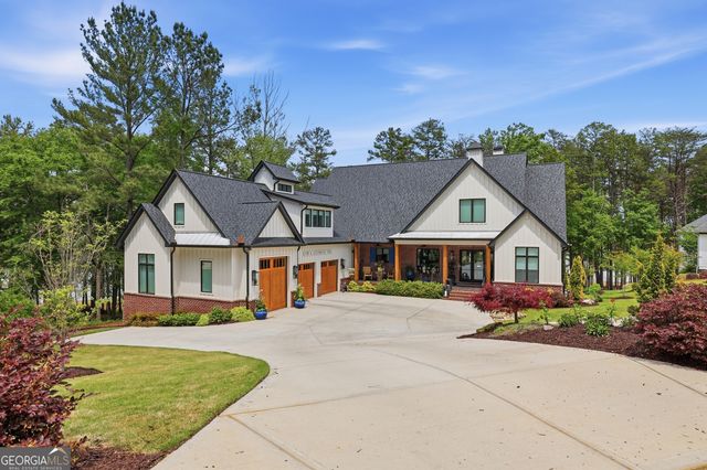 1198 N Edgewater Trail, Toccoa, GA 30577