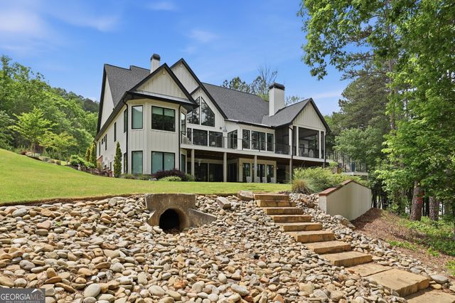 1198 N Edgewater Trail, Toccoa, GA 30577