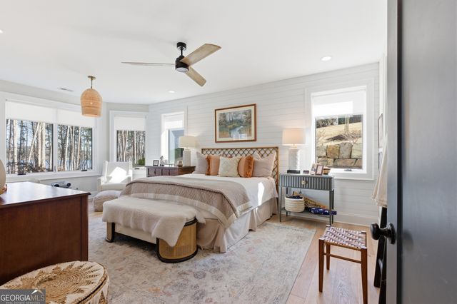 1198 N Edgewater Trail, Toccoa, GA 30577