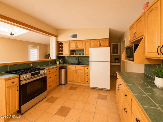 7105 E ASPEN Avenue, Mesa, AZ 85208