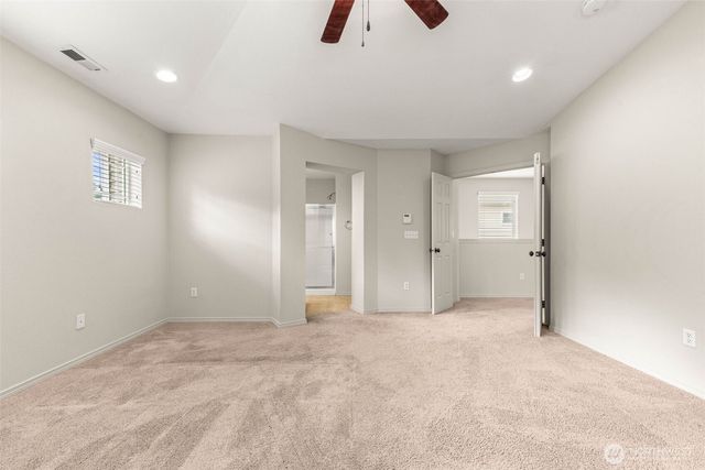 4200 Edgewater Boulevard NE, Lacey, WA 98516