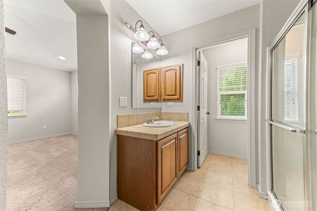 4200 Edgewater Boulevard NE, Lacey, WA 98516