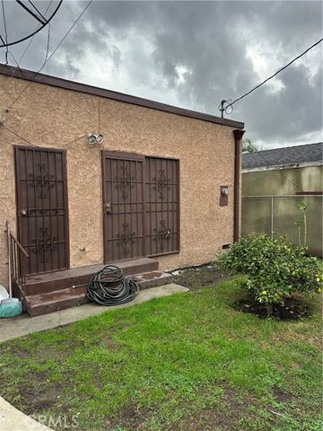 131 E 99th, Los Angeles, CA 90003