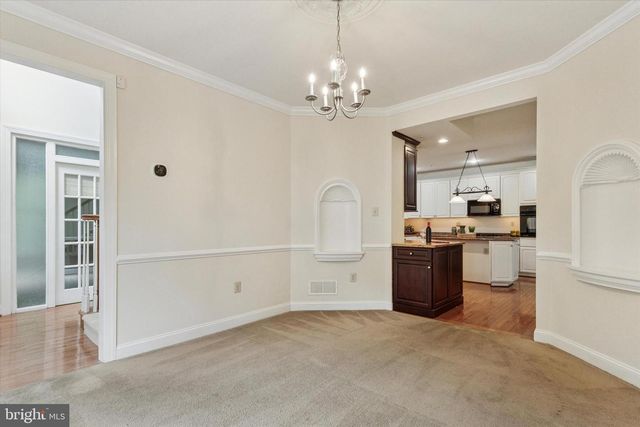 29 PENN CROSSING DR, East Norriton, PA 19401