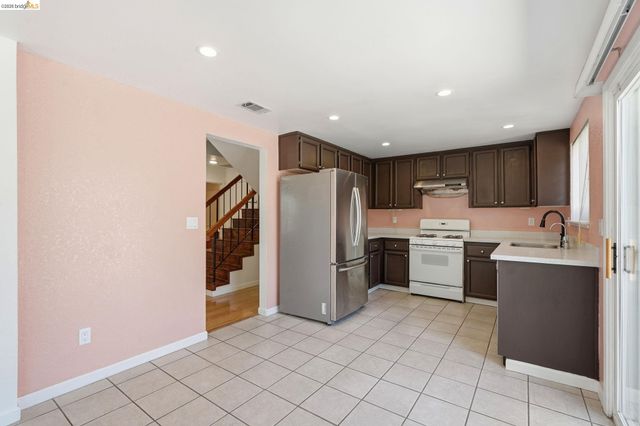 224 Sandy Cove Ln, Bay Point, CA 94565