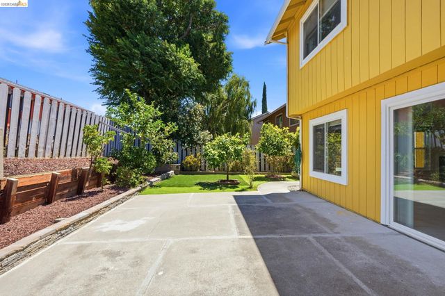224 Sandy Cove Ln, Bay Point, CA 94565
