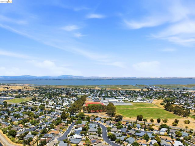 224 Sandy Cove Ln, Bay Point, CA 94565