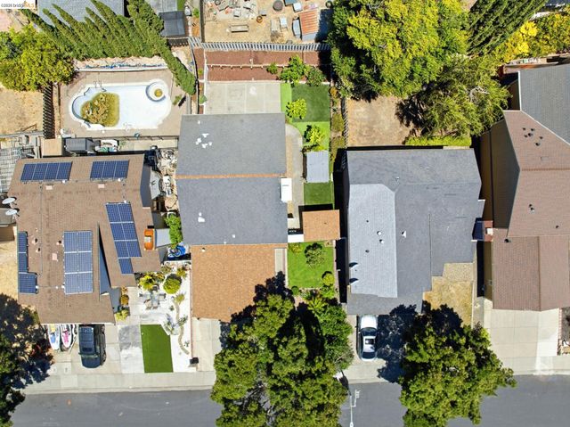 224 Sandy Cove Ln, Bay Point, CA 94565