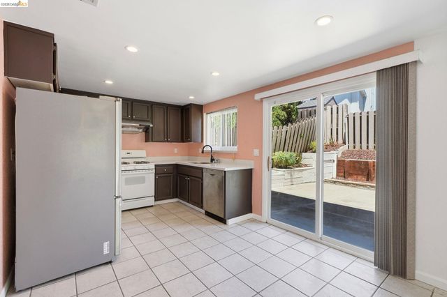 224 Sandy Cove Ln, Bay Point, CA 94565