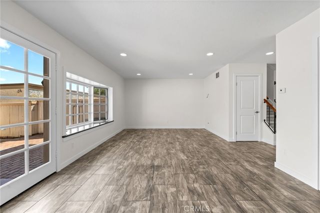 5615 Westminster Blvd, Westminster, CA 92683