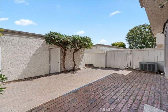5615 Westminster Blvd, Westminster, CA 92683