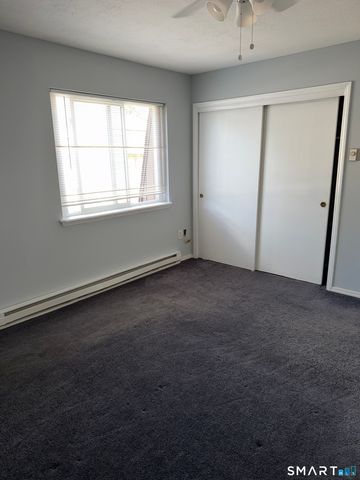 909 Hamilton Avenue 6, Waterbury, CT 06706