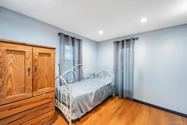 260 Springdale Drive, Ronkonkoma, NY 11779