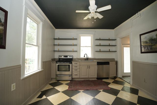 214 S Burns Avenue, Winchester, KY 40391
