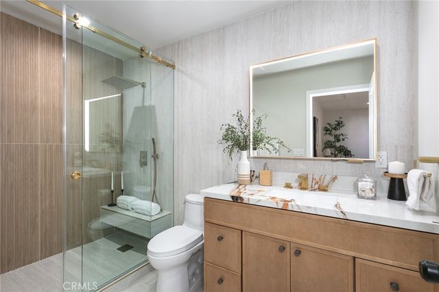 6853 Willis Avenue, Van Nuys, CA 91405