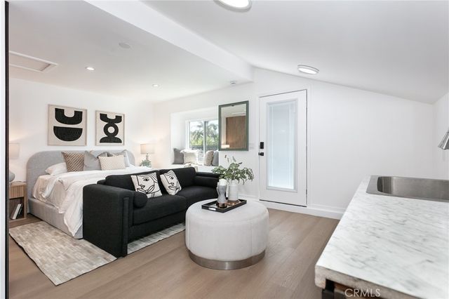 6853 Willis Avenue, Van Nuys, CA 91405