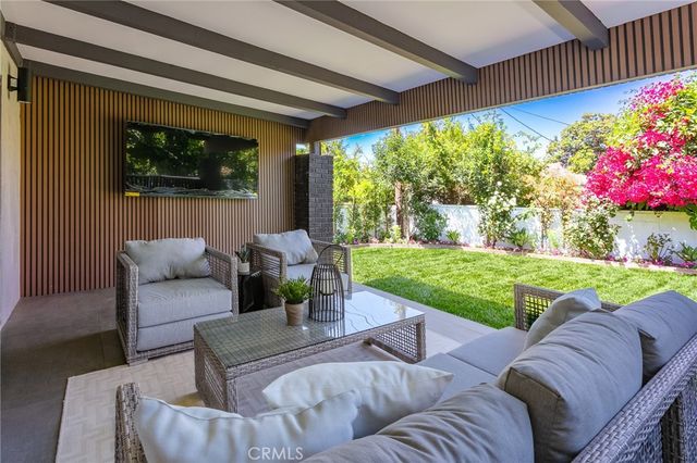 6853 Willis Avenue, Van Nuys, CA 91405