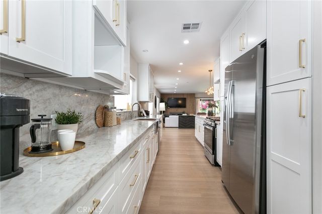 6853 Willis Avenue, Van Nuys, CA 91405