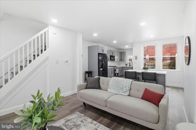 932 N PLUM ST, Lancaster, PA 17602