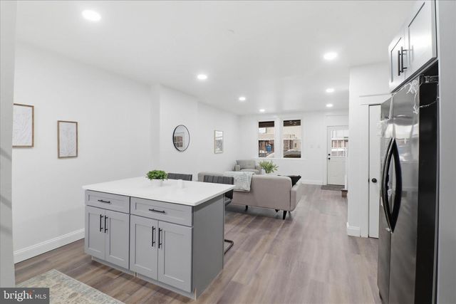 932 N PLUM ST, Lancaster, PA 17602