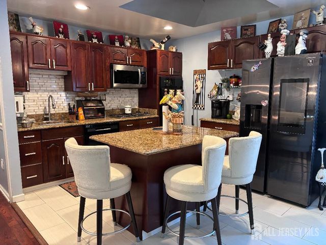 115 Oak Street, Old Bridge, NJ 08857